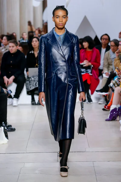Look 36